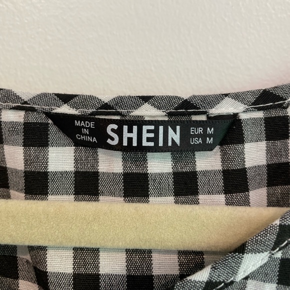 SHEIN Button Front Plaid Smocked Top in size 6 medium - Picture 6 of 11